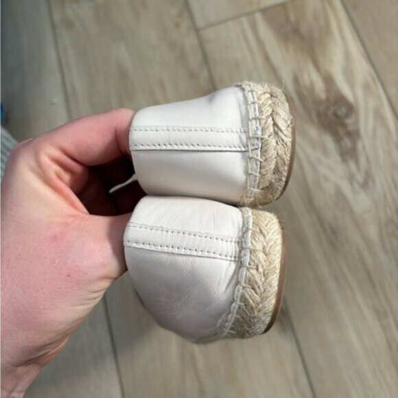 WORN ONCE-MICHEAL KORS-Kendrick Metallic Faux Pebbled Leather Espadrille - Picture 4 of 7